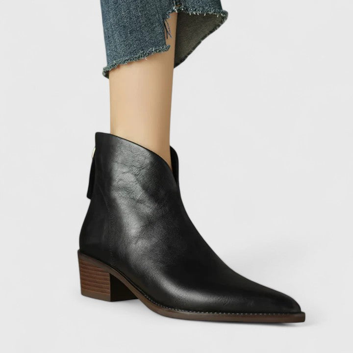 VICTORIA | ELEGANT POINTY BOOTS