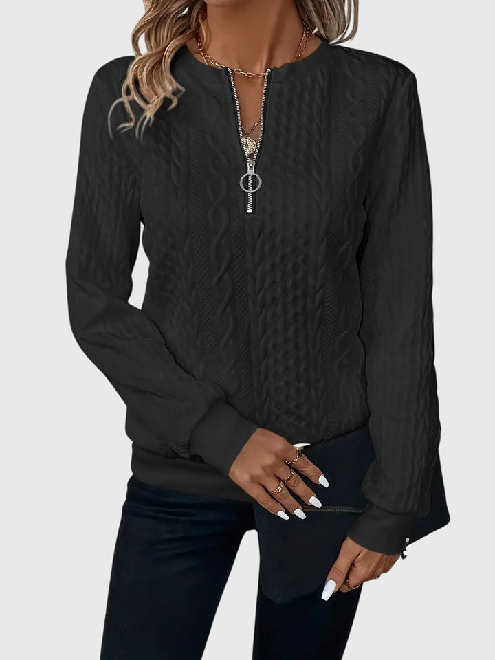 Victoria | Zipped Sweater