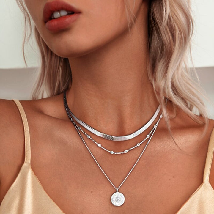 Victoria | Triple Necklace