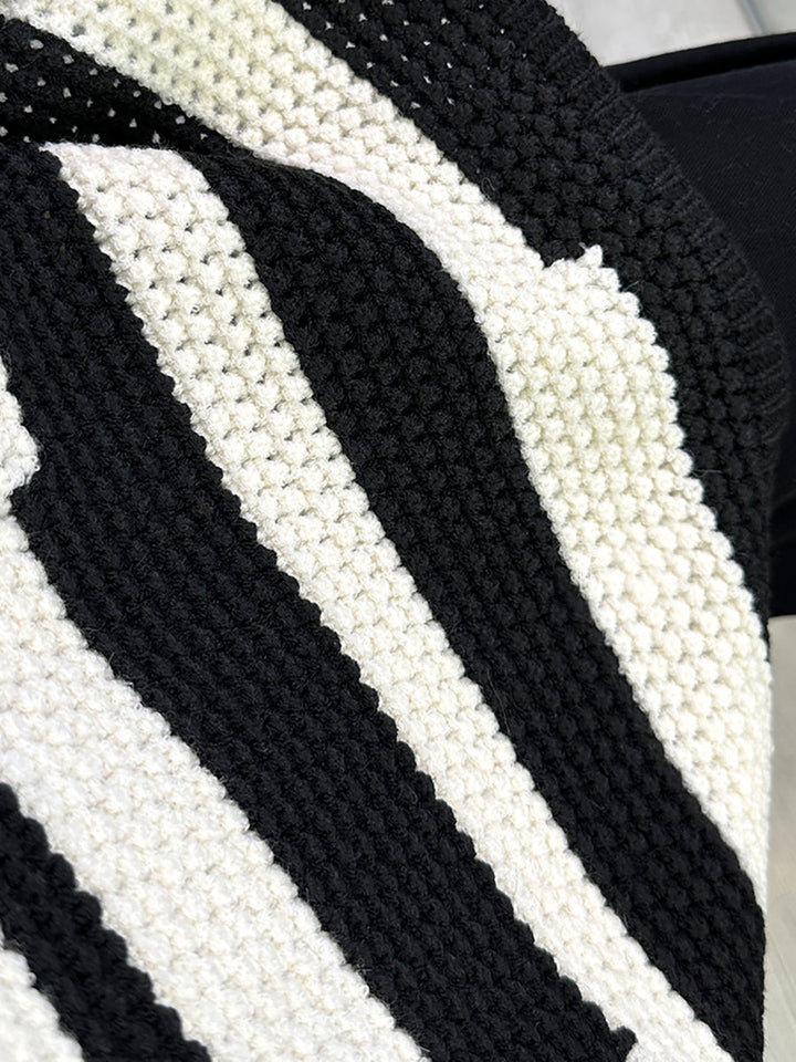 Victoria | Autumn Artistic Striped O-Neck Knitted Cardigan