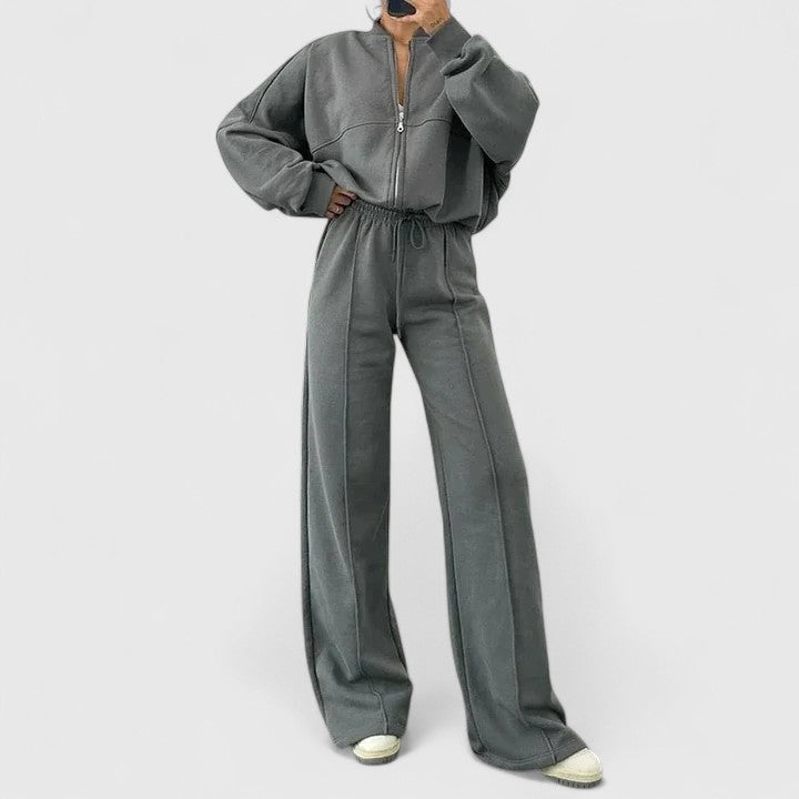 Victoria | Comfortable Sweater and Trousers