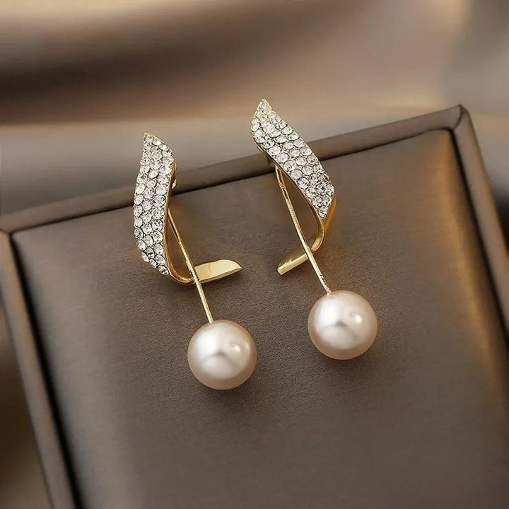 Victoria | Pearl Earrings