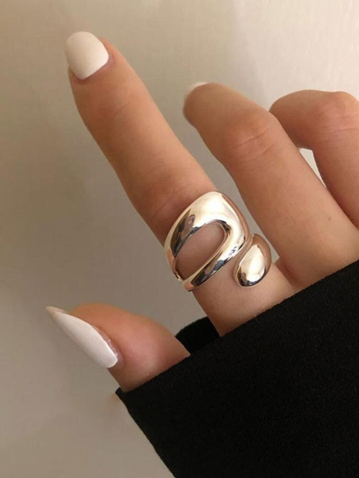 Victoria | Elegant Adjustable Ring