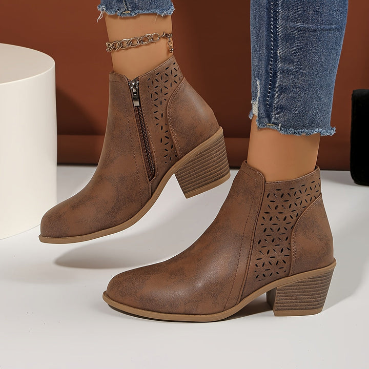 VICTORIA | BREATHABLE ANKLE BOOTS