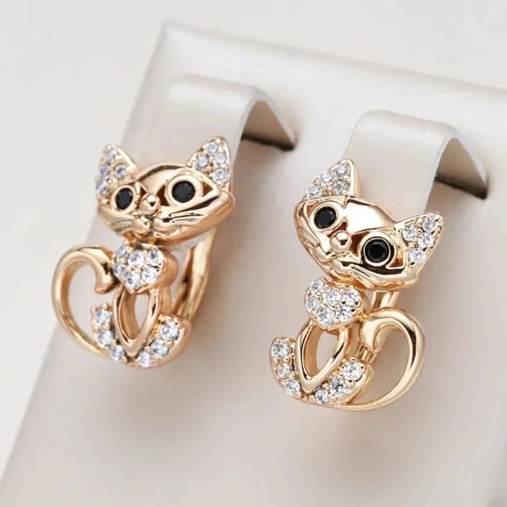 Victoria Elegant Zirconia Cat Earrings |