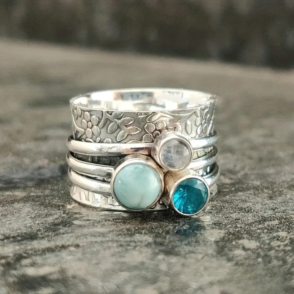 Victoria Retro Natural Blue Stone Ring |