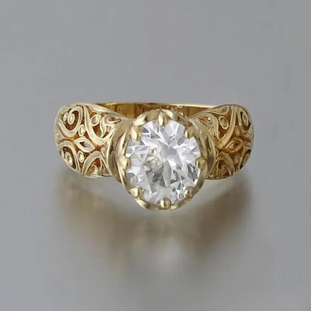Victoria | Elegant Ring with White Zirconia