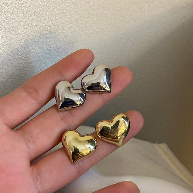 Victoria | Elegant Heart Earrings