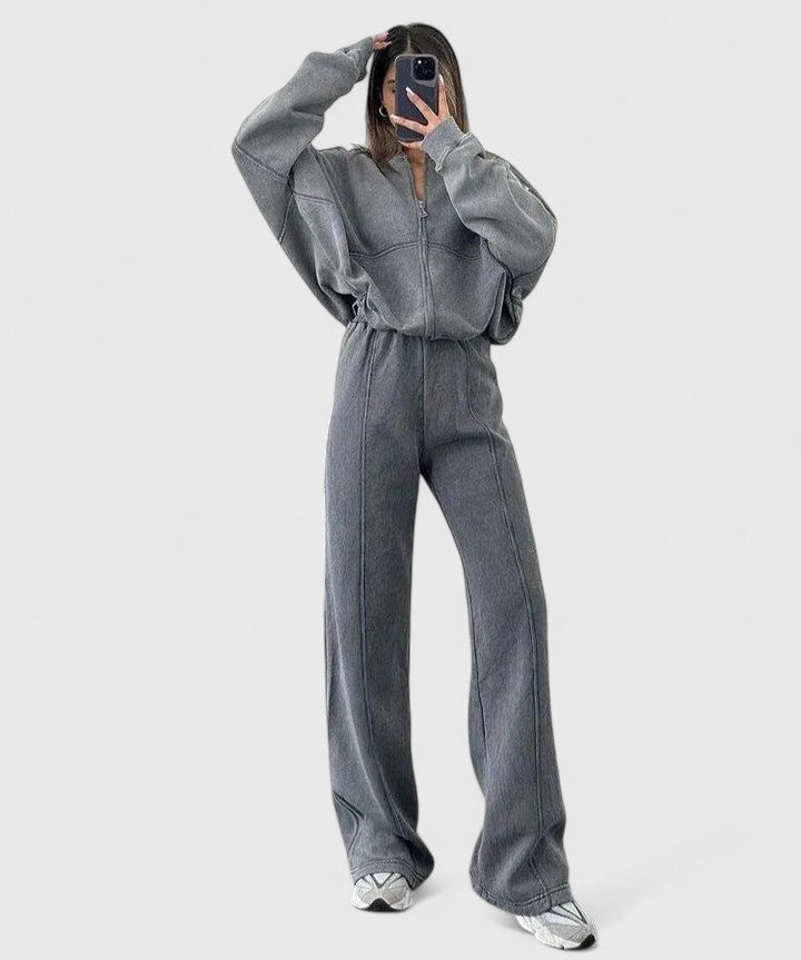 Victoria | Comfortable Sweater and Trousers