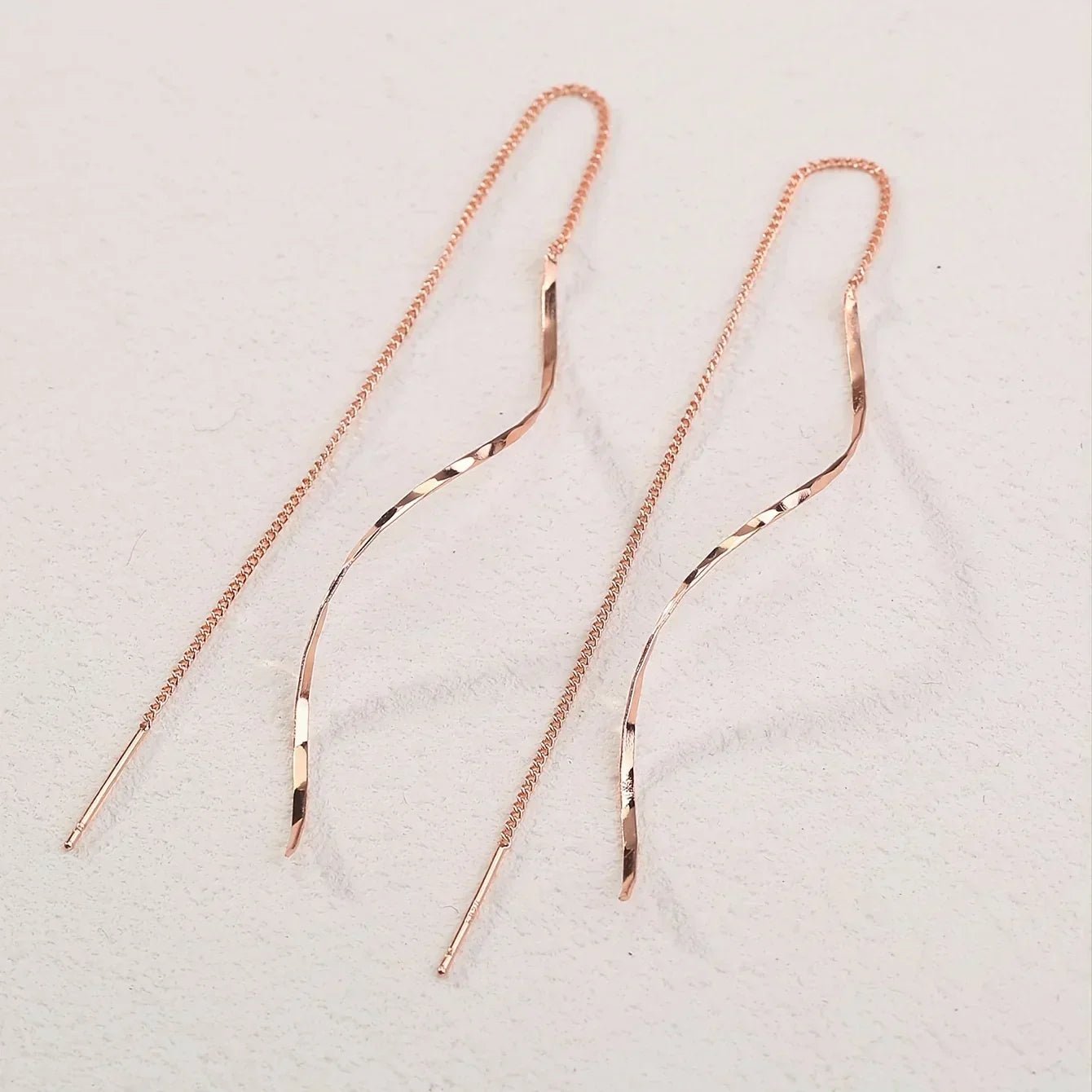 Victoria | Long Earrings with Wavy Design