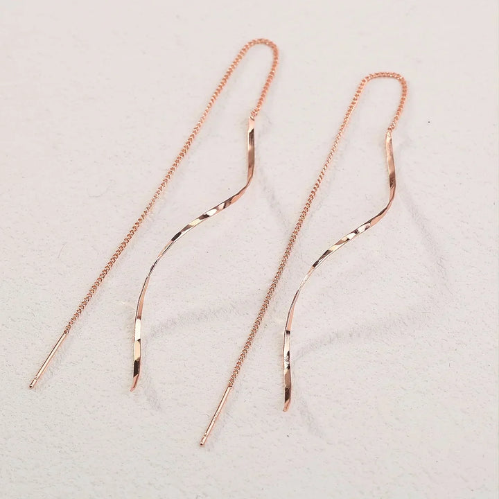 Victoria | Long Earrings with Wavy Design