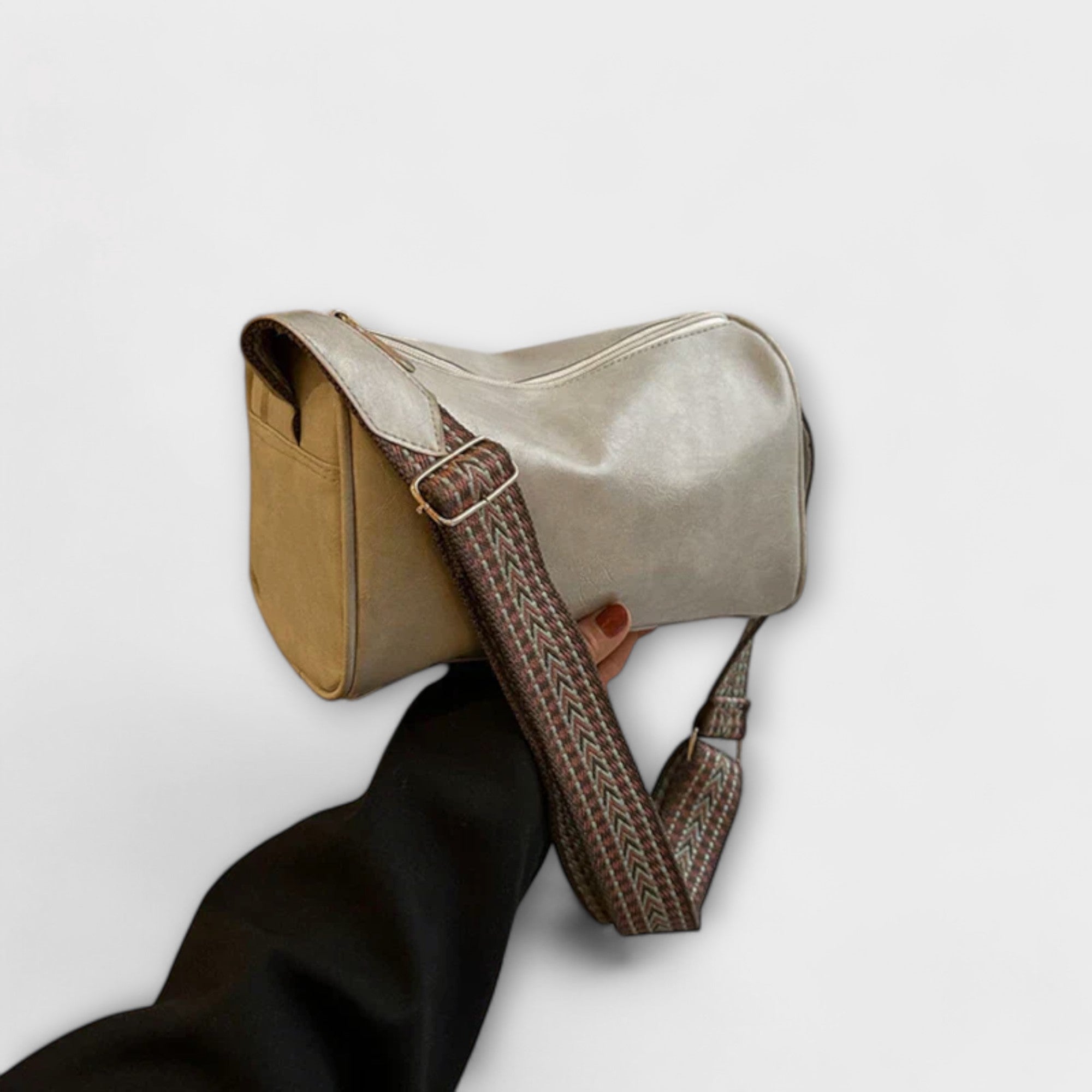 Victoria | Vintage Crossbody Bag