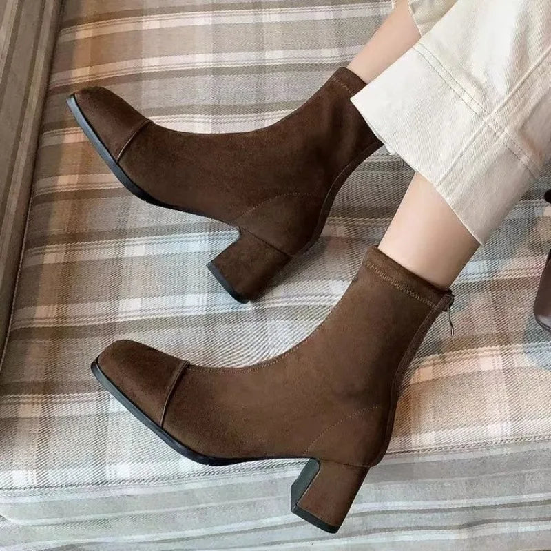 Victoria | Elegant Mid-Heel Boots