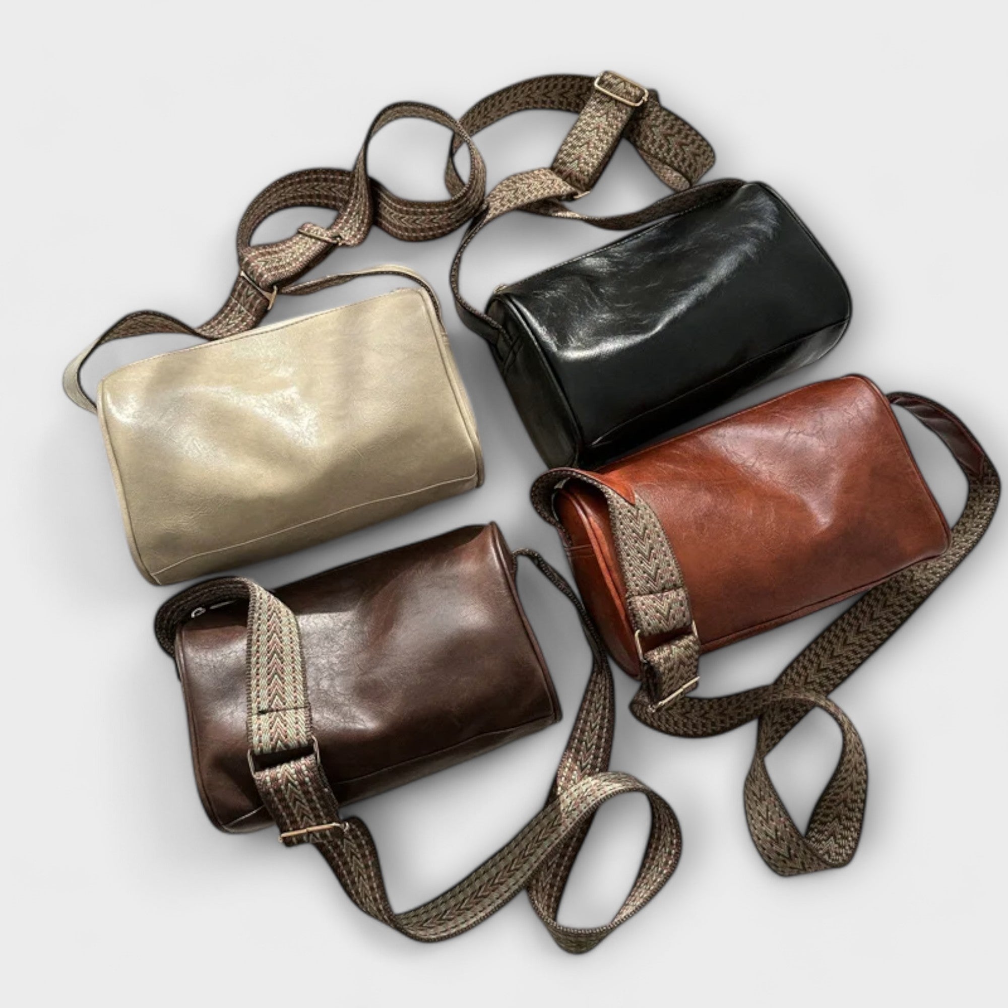 Victoria | Vintage Crossbody Bag