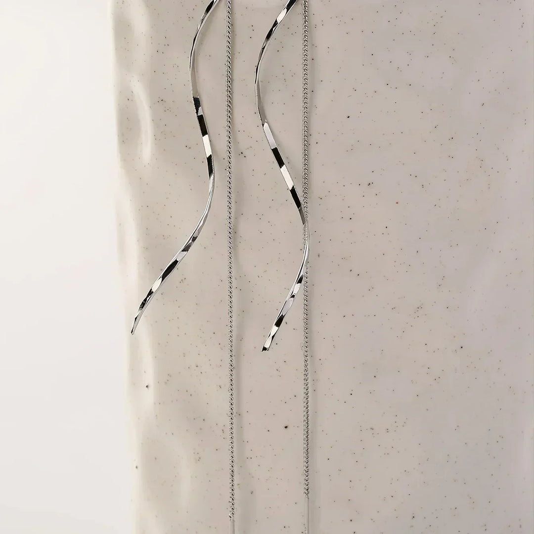 Victoria | Long Earrings with Wavy Design