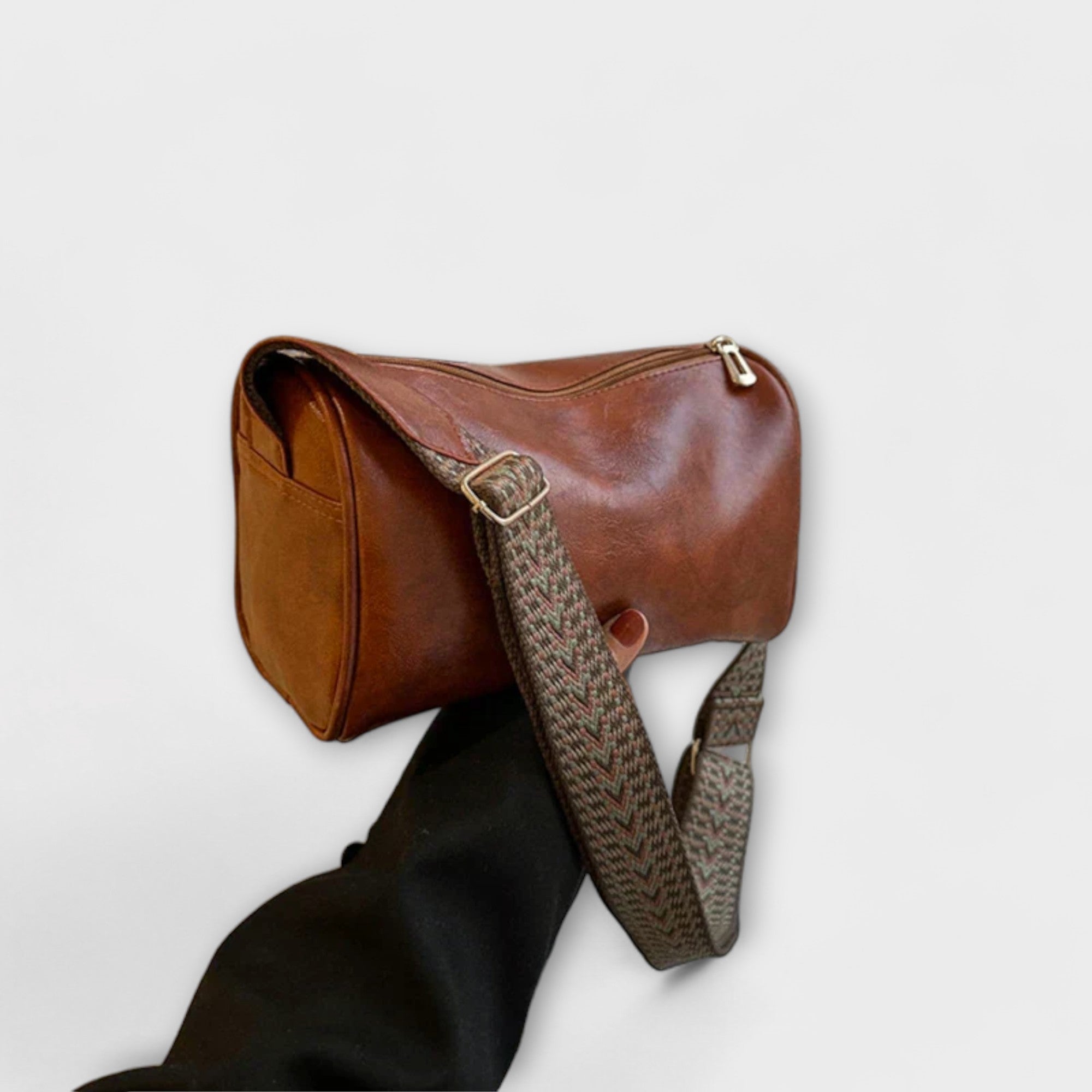 Victoria | Vintage Crossbody Bag