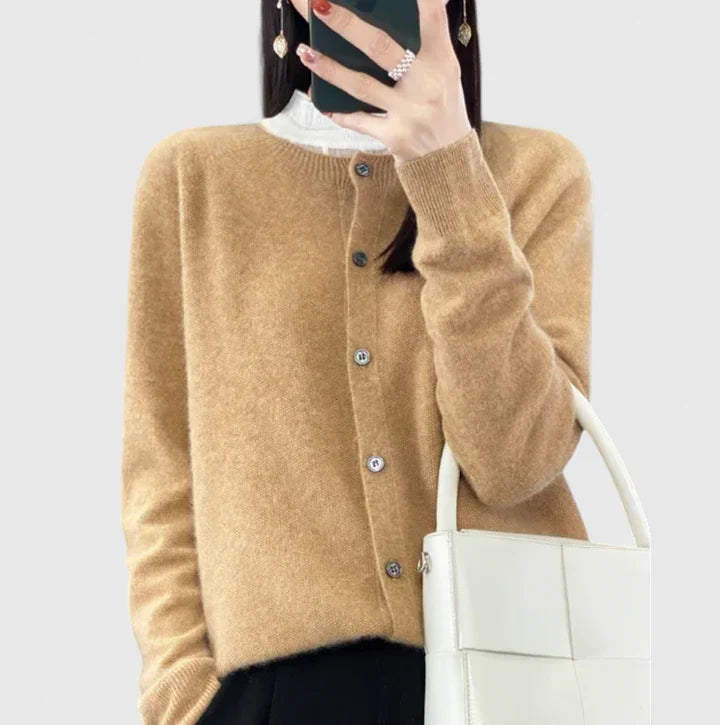 Victoria | Comfortable Cardigan