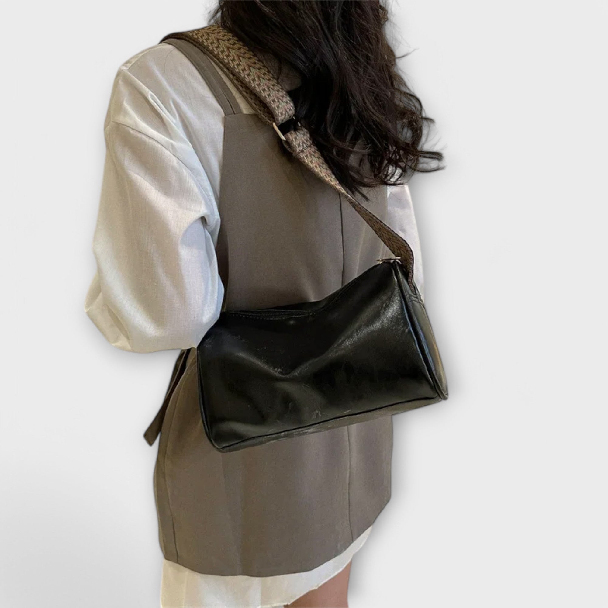 Victoria | Vintage Crossbody Bag