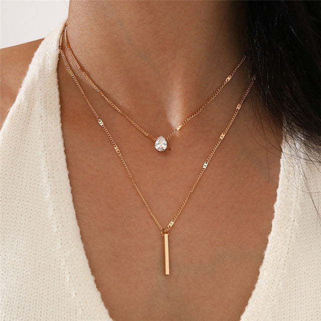 Victoria | Vintage Necklace Set with Gold Pendant