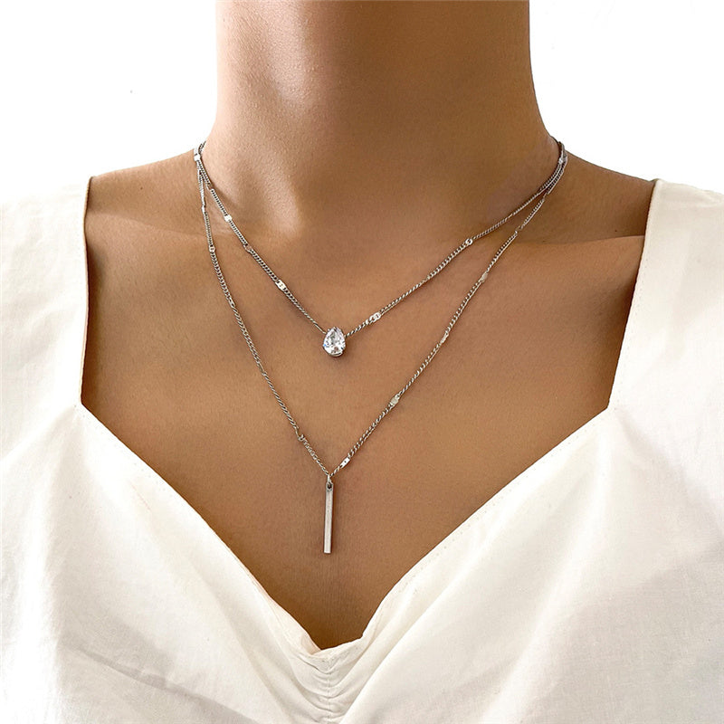 Victoria | Vintage Necklace Set with Gold Pendant