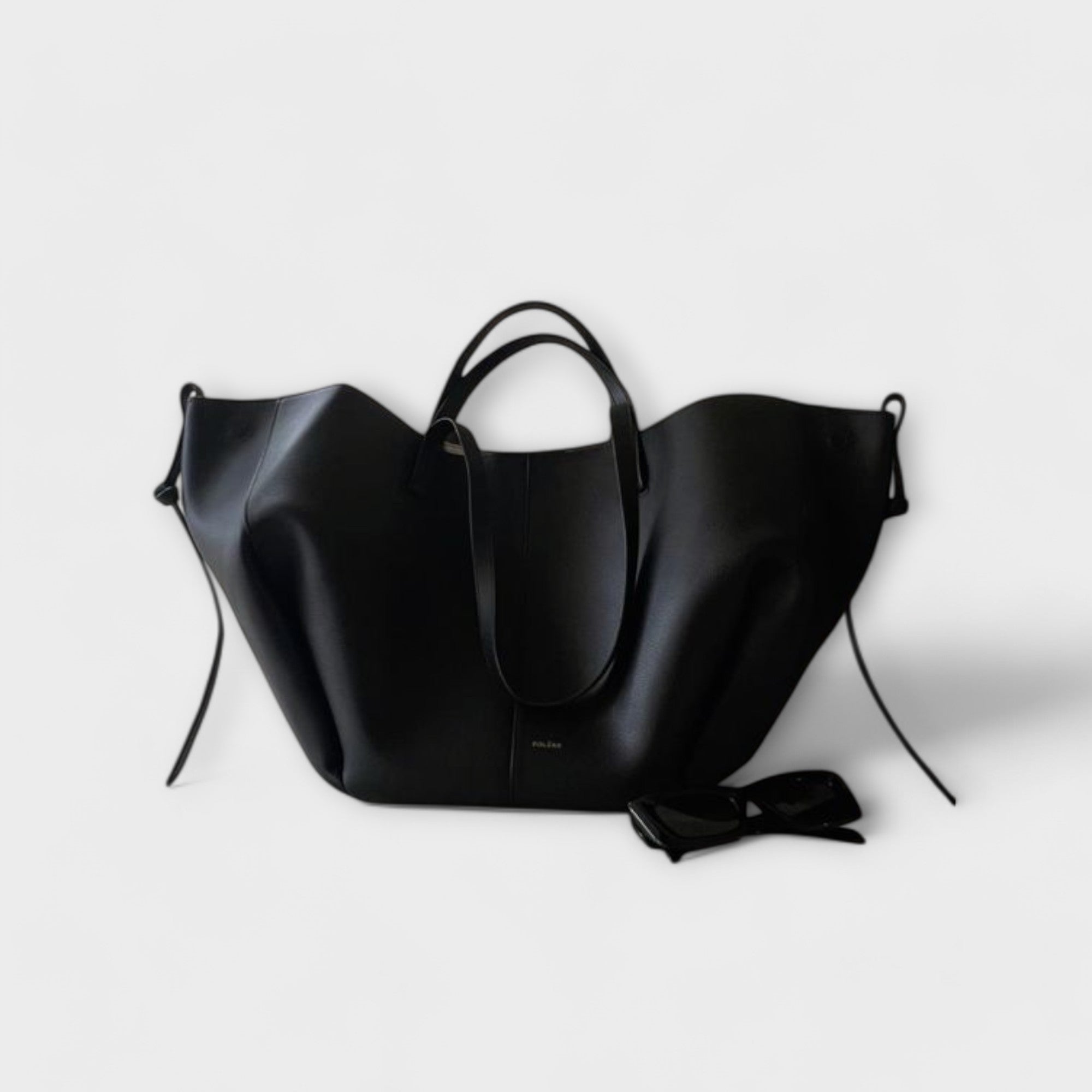 Victoria | Vintage Tote Bag